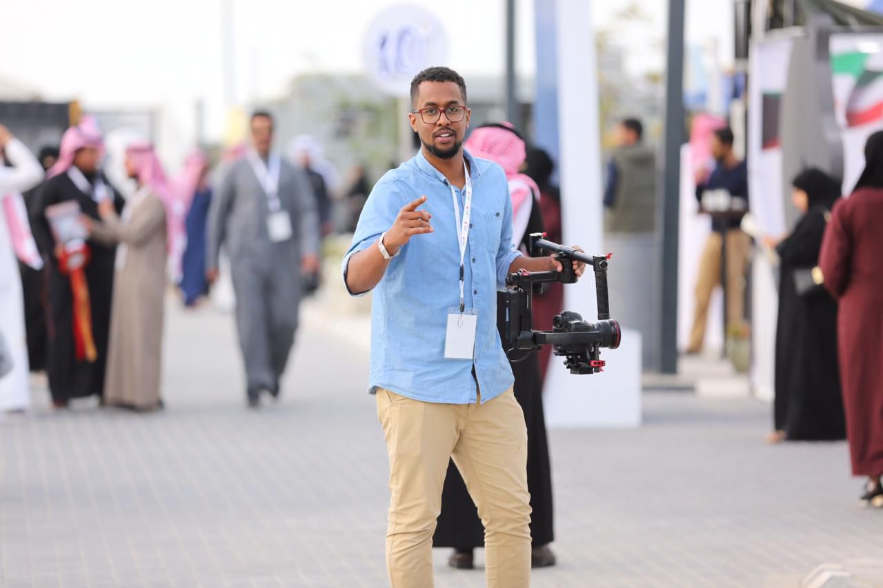 Muyed on location with gimbal